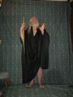 <img0*200:stuff/z/10620/Nov%25209,%252008%2520Black%2520Robe%2520w%252f%2520Staff/11-9-08a%20126.jpg>