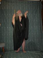 <img0*200:stuff/z/10620/Nov%25209,%252008%2520Black%2520Robe%2520w%252f%2520Staff/11-9-08a%20127.jpg>