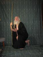 <img0*200:stuff/z/10620/Nov%25209,%252008%2520Black%2520Robe%2520w%252f%2520Staff/11-9-08a%20136.jpg>
