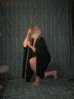 <img0*200:stuff/z/10620/Nov%25209,%252008%2520Black%2520Robe%2520w%252f%2520Staff/11-9-08a%20149.jpg>