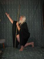 <img0*200:stuff/z/10620/Nov%25209,%252008%2520Black%2520Robe%2520w%252f%2520Staff/11-9-08a%20152.jpg>