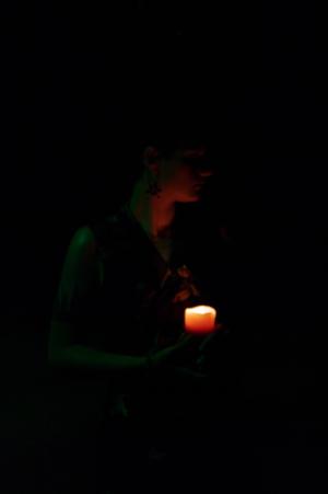 <img300*0:stuff/z/10620/Rae%2520Candle%2520Green%2520July%252004-10/RCG%20July%2004-10%20001.jpg>