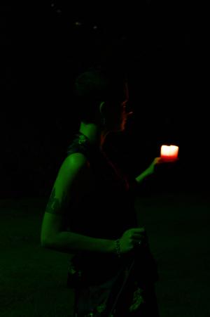 <img300*0:stuff/z/10620/Rae%2520Candle%2520Green%2520July%252004-10/RCG%20July%2004-10%20002.jpg>