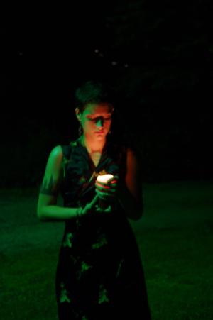 <img300*0:stuff/z/10620/Rae%2520Candle%2520Green%2520July%252004-10/RCG%20July%2004-10%20009.jpg>