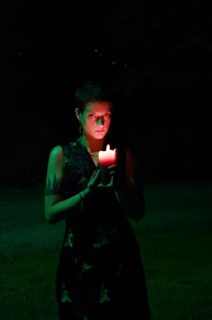<img300*0:stuff/z/10620/Rae%2520Candle%2520Green%2520July%252004-10/RCG%20July%2004-10%20010.jpg>