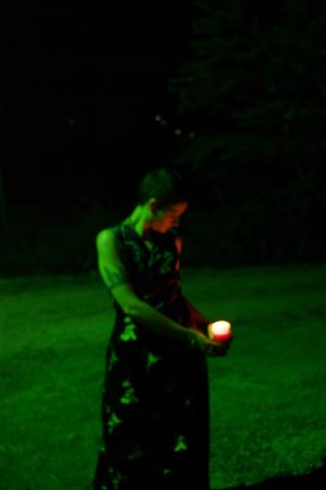 <img300*0:stuff/z/10620/Rae%2520Candle%2520Green%2520July%252004-10/RCG%20July%2004-10%20017.jpg>