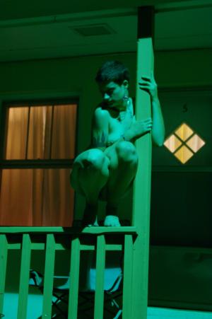 <img300*0:stuff/z/10620/Rae%2520Green%2520Night%2520July%252005-10/RGN%20July%2005-10%20016.jpg>
