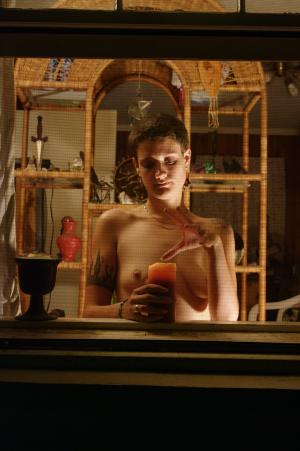 <img300*0:stuff/z/10620/Rae%2520Vouyre%2520Nude%2520July%252004-10/RVN%20July%2004-10%20018.jpg>
