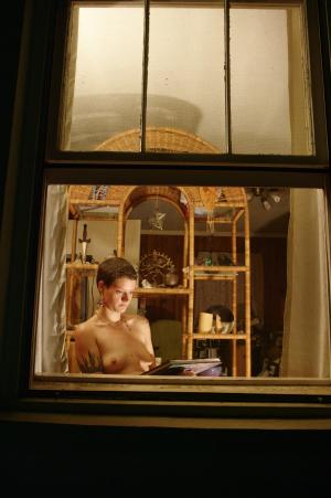 <img300*0:stuff/z/10620/Rae%2520Vouyre%2520Nude%2520July%252004-10/RVN%20July%2004-10%20039.jpg>