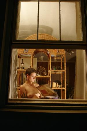 <img300*0:stuff/z/10620/Rae%2520Vouyre%2520Nude%2520July%252004-10/RVN%20July%2004-10%20040.jpg>