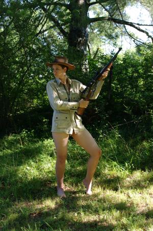 <img300*0:stuff/z/10620/Ray%2520Rifle%2520July%252006-10/RR%20July%2006-10%20006.jpg>