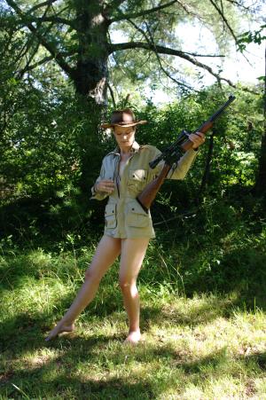 <img300*0:stuff/z/10620/Ray%2520Rifle%2520July%252006-10/RR%20July%2006-10%20040.jpg>
