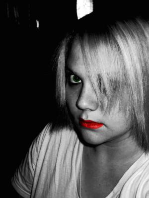 <img300*0:stuff/z/112497/Yeah,%2520pictures%2520of%2520Erin%2520/i1215014953_2.jpg>