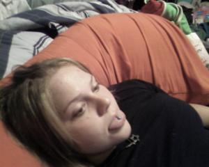 <img300*0:stuff/z/112497/Yeah,%2520pictures%2520of%2520Erin%2520/i1215014953_3.jpg>
