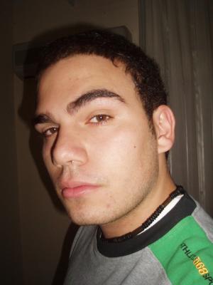 <imgr300*0:stuff/z/115549/new%2520haircut%2520xD/P1010018.JPG>