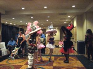 <img300*0:stuff/z/12357/Dragon%2520Con%25202008!!/i1220459992_10.jpg>