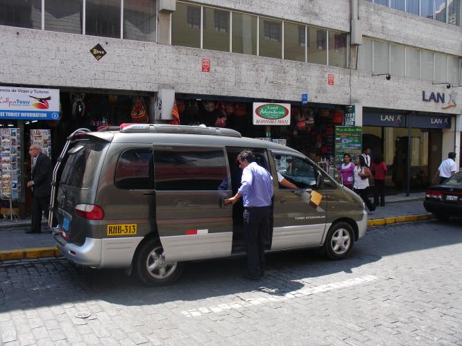 <img0*500:stuff/z/12879/Patricio%2520in%2520Arequipa/Imagen%20066.jpg>