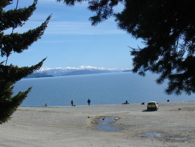 <img0*500:stuff/z/12879/Patricio%2520in%2520Bariloche/DSC03808.JPG>