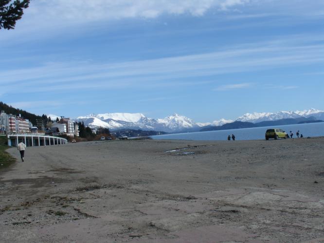 <img0*500:stuff/z/12879/Patricio%2520in%2520Bariloche/DSC03810.JPG>