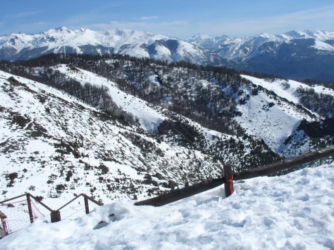 <img0*500:stuff/z/12879/Patricio%2520in%2520Bariloche/DSC03823.JPG>