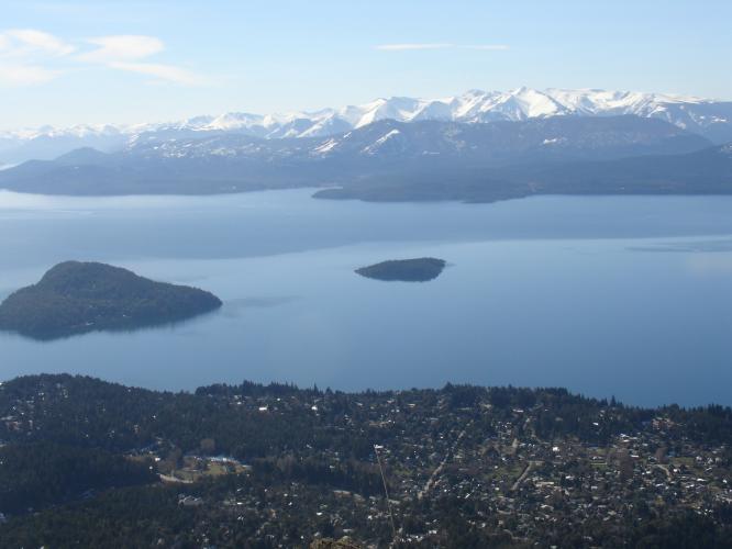 <img0*500:stuff/z/12879/Patricio%2520in%2520Bariloche/DSC03833.JPG>