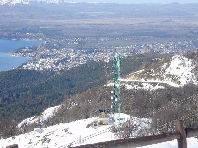 <img0*500:stuff/z/12879/Patricio%2520in%2520Bariloche/DSC03834.JPG>