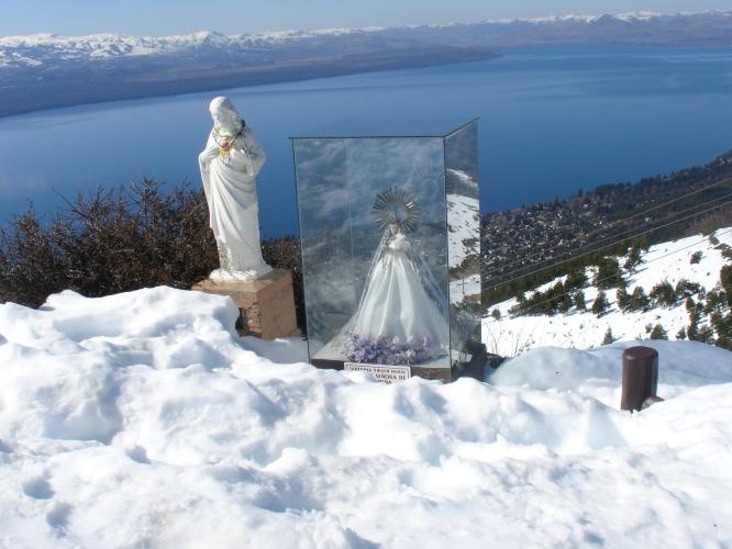 <img0*500:stuff/z/12879/Patricio%2520in%2520Bariloche/DSC03835.JPG>