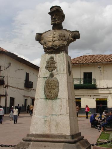 <img0*500:stuff/z/12879/Patricio%2520in%2520Cuzco%2520part%25202/Imagen%20002.jpg>