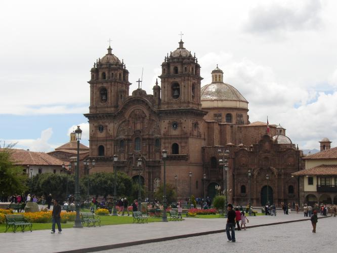 <img0*500:stuff/z/12879/Patricio%2520in%2520Cuzco%2520part%25202/Imagen%20022.jpg>