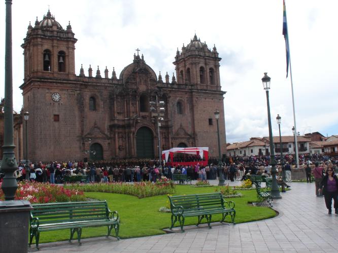 <img0*500:stuff/z/12879/Patricio%2520in%2520Cuzco%2520part%25202/Imagen%20032.jpg>
