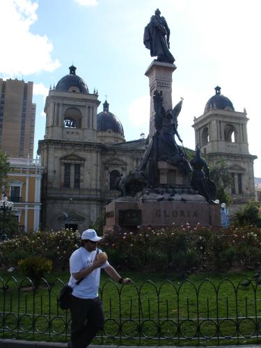 <img0*500:stuff/z/12879/Patricio%2520in%2520La%2520Paz/DSC04325.JPG>