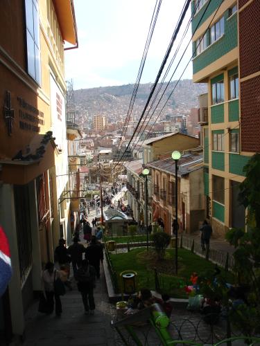 <img0*500:stuff/z/12879/Patricio%2520in%2520La%2520Paz/DSC04346.JPG>