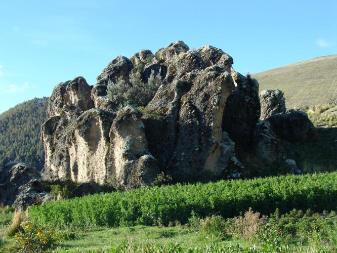 <img0*500:stuff/z/12879/Patricio%2520in%2520Lago%2520Titicaca/DSC04491.JPG>