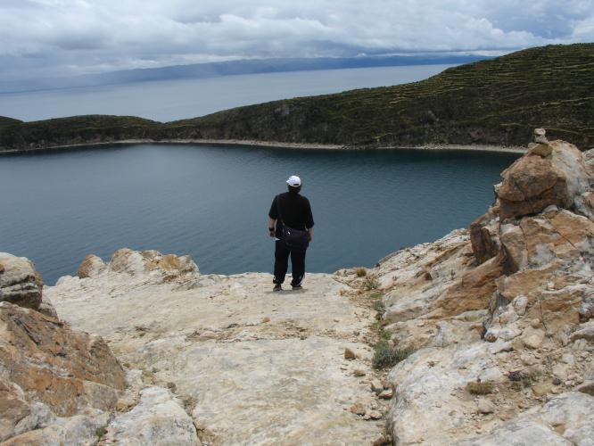 <img0*500:stuff/z/12879/Patricio%2520in%2520Lago%2520Titicaca/DSC04520.JPG>