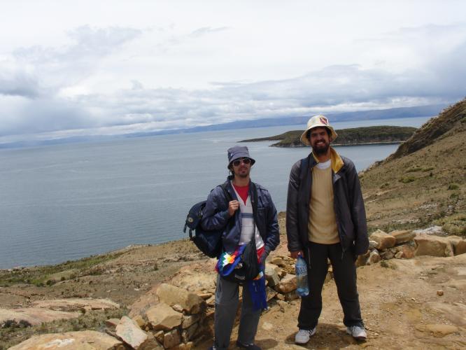 <img0*500:stuff/z/12879/Patricio%2520in%2520Lago%2520Titicaca/DSC04531.JPG>