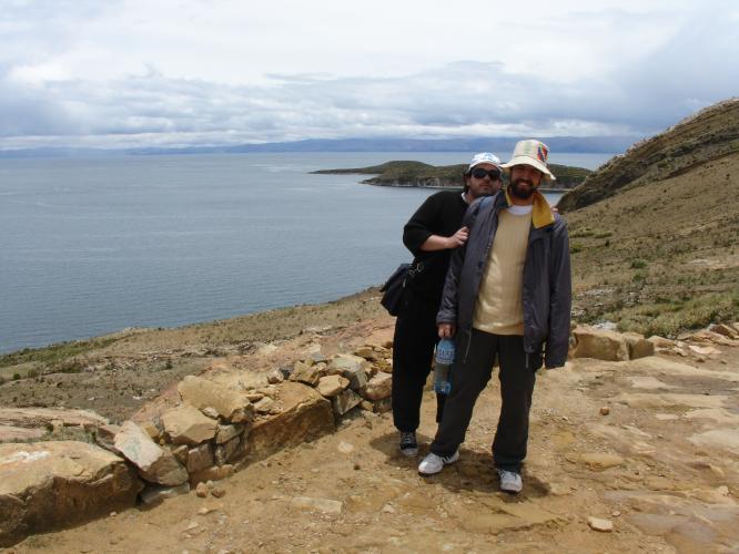 <img0*500:stuff/z/12879/Patricio%2520in%2520Lago%2520Titicaca/DSC04532.JPG>