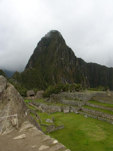 <img0*500:stuff/z/12879/Patricio%2520in%2520Macchu%2520Pichu/DSC04740.JPG>