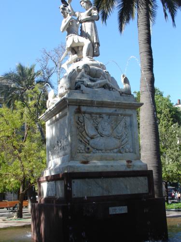 <img0*500:stuff/z/12879/Patricio%2520in%2520Santiago/Imagen%20318.jpg>
