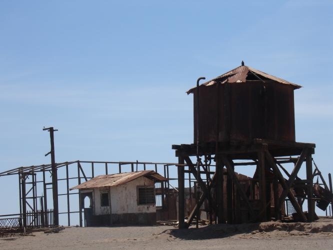 <img0*500:stuff/z/12879/Patricio%2520in%2520salitrera%2520y%2520pueblos/Imagen%20276.jpg>