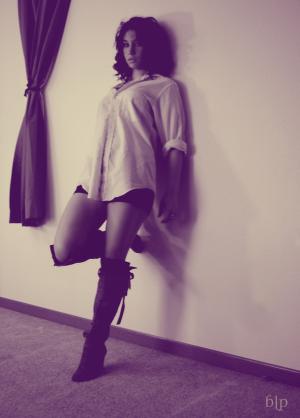 <img300*0:http://elftown.heddate.com/stuff/z/132354/The%2520Photoshoot%253a%2520Erica/i1321146807_5.jpg>
