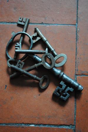 <img300*0:stuff/z/137699/Antique%2520keys/DSC_0082.JPG>
