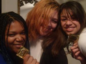 <img300*0:stuff/z/138000/Me%2520%2526%2520my%2520Best%2520Firend/i1228980399_7.jpg>