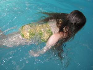 <img300*0:stuff/z/15695/Yuriona%2527s%2520Water%2520References%25202/Grace%20n%20Graham%20103.jpg>