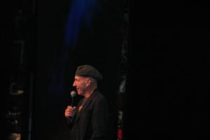 <img300*0:stuff/z/169023/Patrick%2520Stewart%2520vs.%2520Michael%2520Dorn/i1283880615_14.jpg>