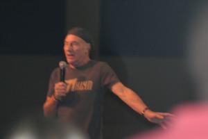 <img300*0:stuff/z/169023/Patrick%2520Stewart%2520vs.%2520Michael%2520Dorn/i1283880618_40.jpg>