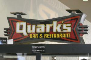 <img300*0:stuff/z/169023/Propworx%2520Memorabilia%2520Auction%2520/i1283882091_12.jpg>