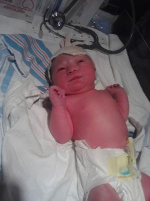 <img300*0:stuff/z/178728/Baby%2520reference/1%20birth%20100.jpg>