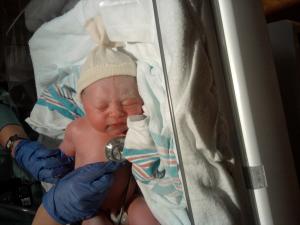 <img300*0:stuff/z/178728/Baby%2520reference/1%20birth%20108.jpg>