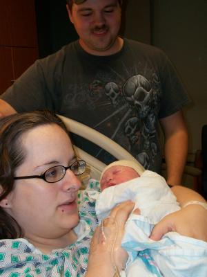 <img300*0:stuff/z/178728/Baby%2520reference/1%20birth%2011.JPG>
