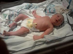 <img300*0:stuff/z/178728/Baby%2520reference/1%20birth%20120.jpg>